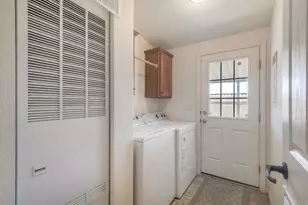 107 Shirle Ln, Oceanside, CA 92058 - Photo 19