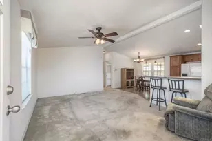 107 Shirle Ln, Oceanside, CA 92058 - Photo 5