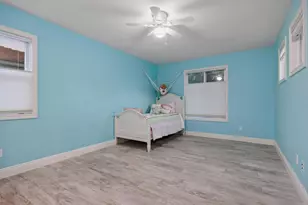 5742 Brittany Forrest Ln, San Diego, CA 92130 - Photo 39