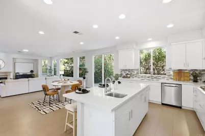 399 Amparo Dr, Escondido, CA 92025 - Photo 13