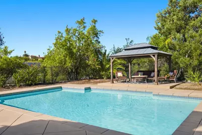 399 Amparo Dr, Escondido, CA 92025 - Photo 17