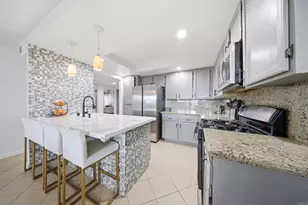 341 N Melrose Dr, Vista, CA 92083 - Photo 7