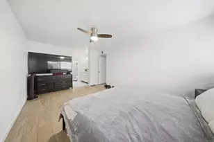 341 N Melrose Dr, Vista, CA 92083 - Photo 13