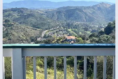 4327 Hollyhill Road, Vista, CA 92084 - Photo 45