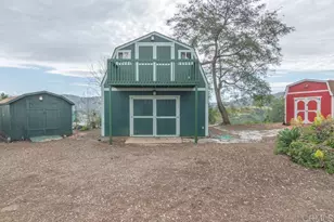 4327 Hollyhill Rd, Vista, CA 92084 - Photo 43