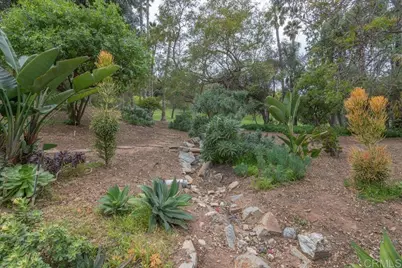 4327 Hollyhill Road, Vista, CA 92084 - Photo 33