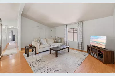 4616 N River Road #27, Oceanside, CA 92057 - Photo 5