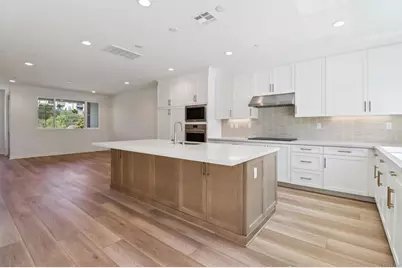 4942 Spirea Way, Carlsbad, CA 92008 - Photo 9