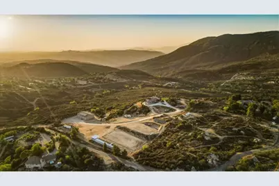 19576 Paradise Mountain Road, Valley Center, CA 92082 - Photo 15