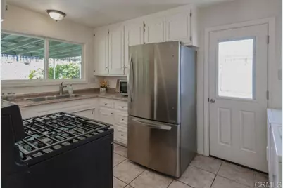 5174 Acuna Street, San Diego, CA 92117 - Photo 7