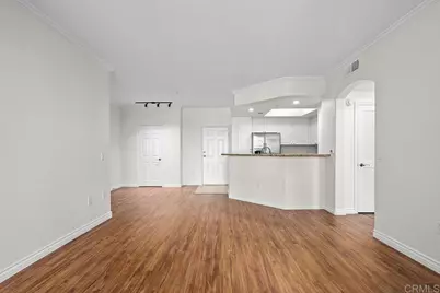 4155 Executive Drive #E307, La Jolla, CA 92037 - Photo 5