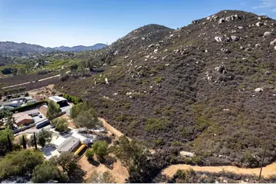 10390 Tapas Place, Escondido, CA 92026 - Photo 15