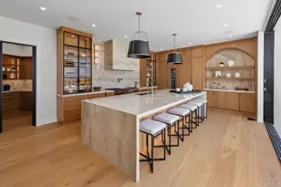 5875 La Jolla Mesa Dr, La Jolla, CA 92037 - Photo 3