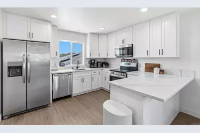 514 Avalon Drive, Vista, CA 92084 - Photo 19