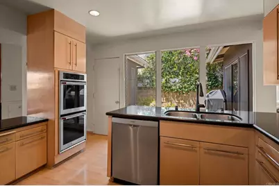 5860 Cactus Way, La Jolla, CA 92037 - Photo 23