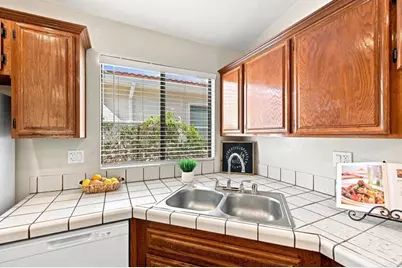 2010 W San Marcos Boulevard #27, San Marcos, CA 92078 - Photo 17