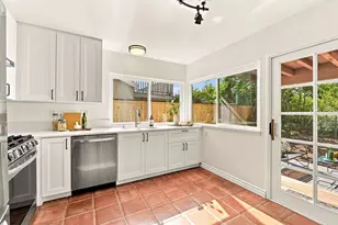 961 Woodlake Dr, Cardiff by the Sea, CA 92007 - Photo 9