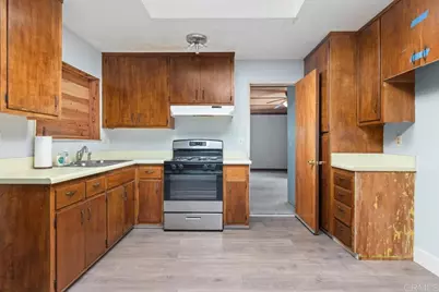 2128 Bautista Ave, Vista, CA 92084 - Photo 15