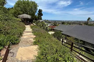 3495 Ridgecrest Dr, Carlsbad, CA 92008 - Photo 3