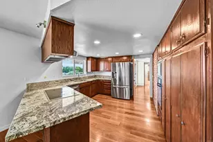 3495 Ridgecrest Dr, Carlsbad, CA 92008 - Photo 19