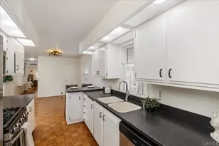 8975 Lawrence Welk Dr, Escondido, CA 92026 - Photo 17