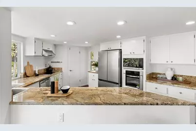541 S Granados Avenue, Solana Beach, CA 92075 - Photo 17