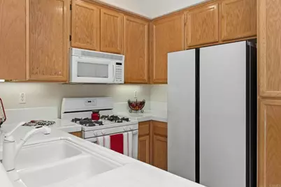 4121 Via Candidiz #42, San Diego, CA 92130 - Photo 11