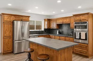1682 E Washington Ave, Escondido, CA 92027 - Photo 3