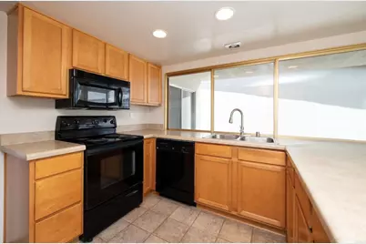 3808 Vista Campana #26, Oceanside, CA 92057 - Photo 5