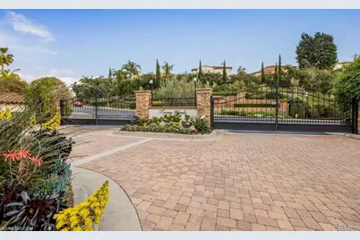 4318 Philbrook Sq, San Diego, CA 92130 - Photo 3