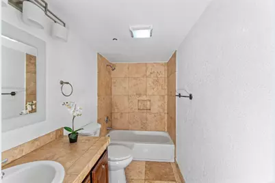 390 E Madison Avenue #H, El Cajon, CA 92020 - Photo 9