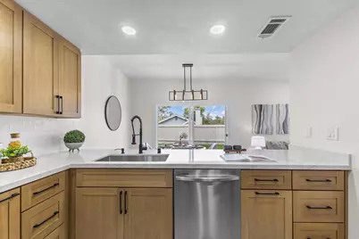 7902 Tinaja Lane, San Diego, CA 92139 - Photo 11