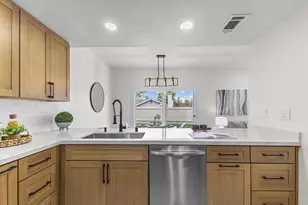 7902 Tinaja Ln, San Diego, CA 92139 - Photo 11