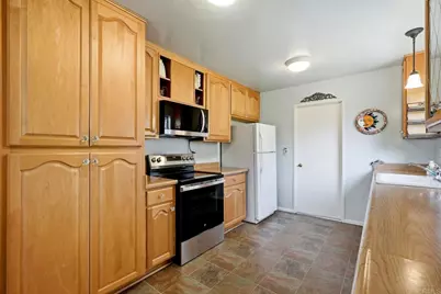 4918 Loma Laguna Drive, Carlsbad, CA 92008 - Photo 27