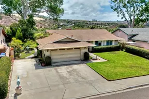 4918 Loma Laguna Dr, Carlsbad, CA 92008 - Photo 3