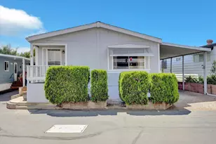 81 Seagull Ln, Oceanside, CA 92057 - Photo 1