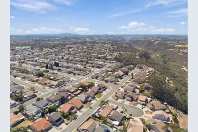 7711 Canyon Point Place, Mira Mesa, CA 92126 - Photo 33