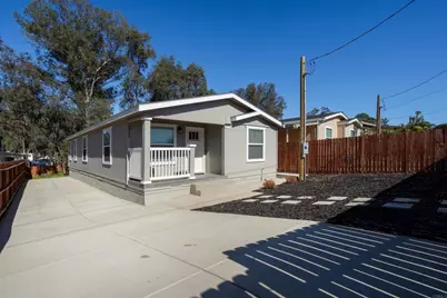18374 Oleander Avenue, Lake Elsinore, CA 92532 - Photo 3