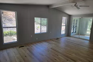 8975 Lawrence Welk Dr, Escondido, CA 92026 - Photo 19