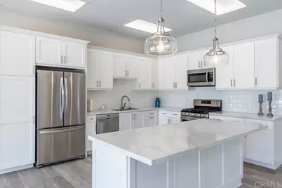 7415 Linden, Carlsbad, CA 92011 - Photo 41