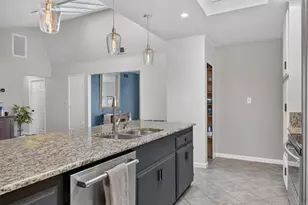 158 Lynmar Ln Ln, Vista, CA 92084 - Photo 17