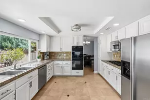 1638 Landquist Dr, Encinitas, CA 92024 - Photo 15
