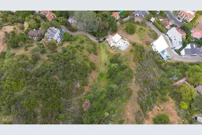 2411 San Marco Dr, Los Angeles, CA 90068 - Photo 3