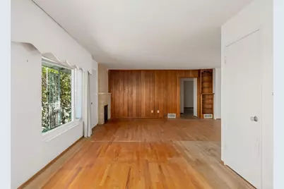 5825 Folsom Dr, La Jolla, CA 92037 - Photo 17