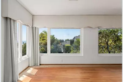 5825 Folsom Dr, La Jolla, CA 92037 - Photo 7