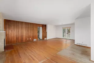 5825 Folsom Dr, La Jolla, CA 92037 - Photo 13