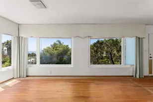 5825 Folsom Dr, La Jolla, CA 92037 - Photo 5