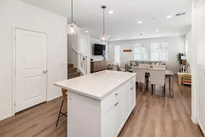 203 Silver Fir Court, Vista, CA 92083 - Photo 7
