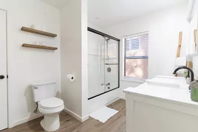 131 E Aeroplane Boulevard, Big Bear City, CA 92314 - Photo 19