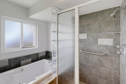 1660 62 Neptune Avenue, Encinitas, CA 92024 - Photo 25